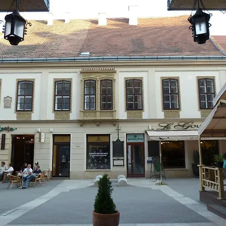 Apartman Fresko *